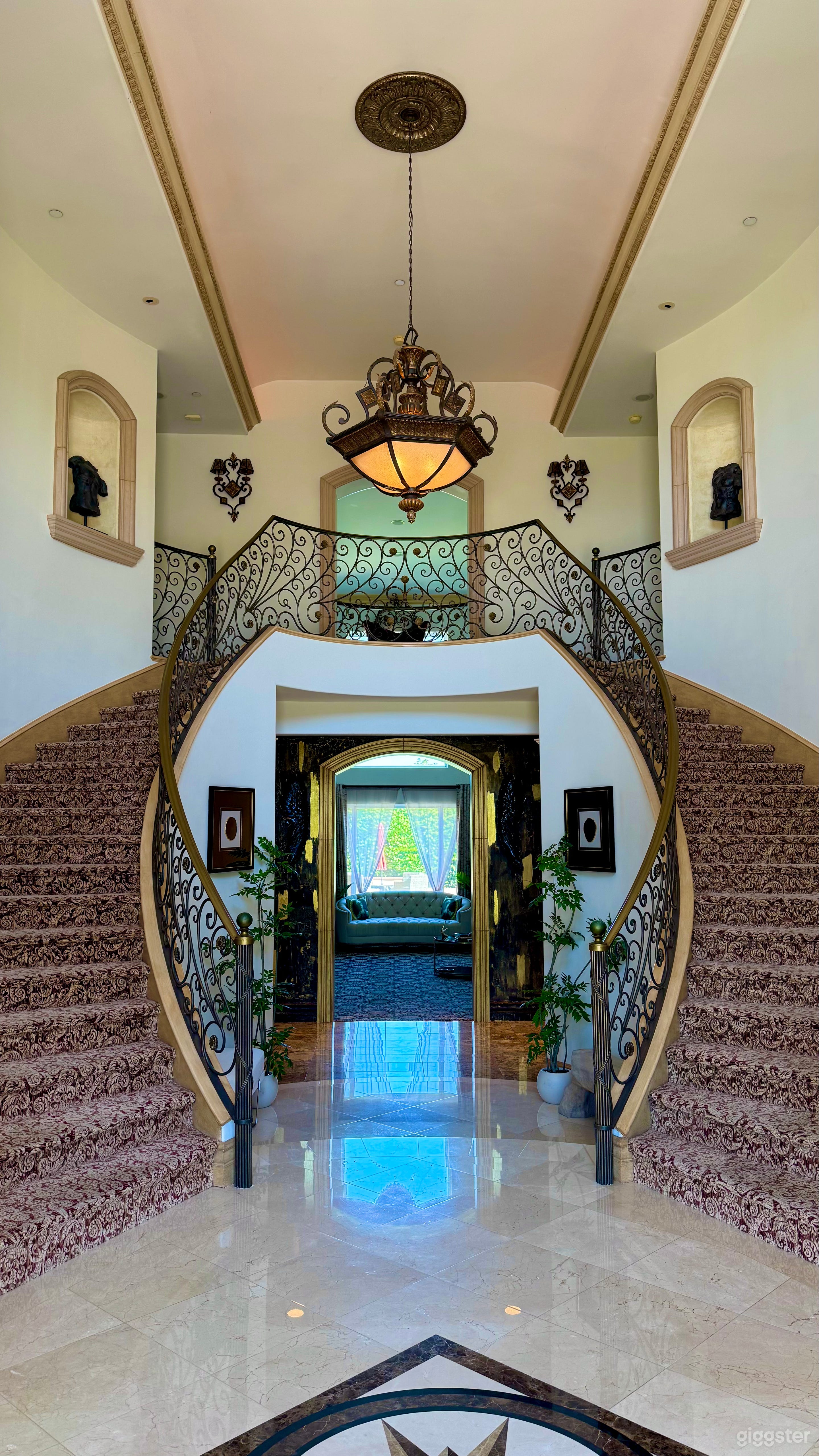 7,000sqft VERTICAL PERFECT MANSION Photo 2