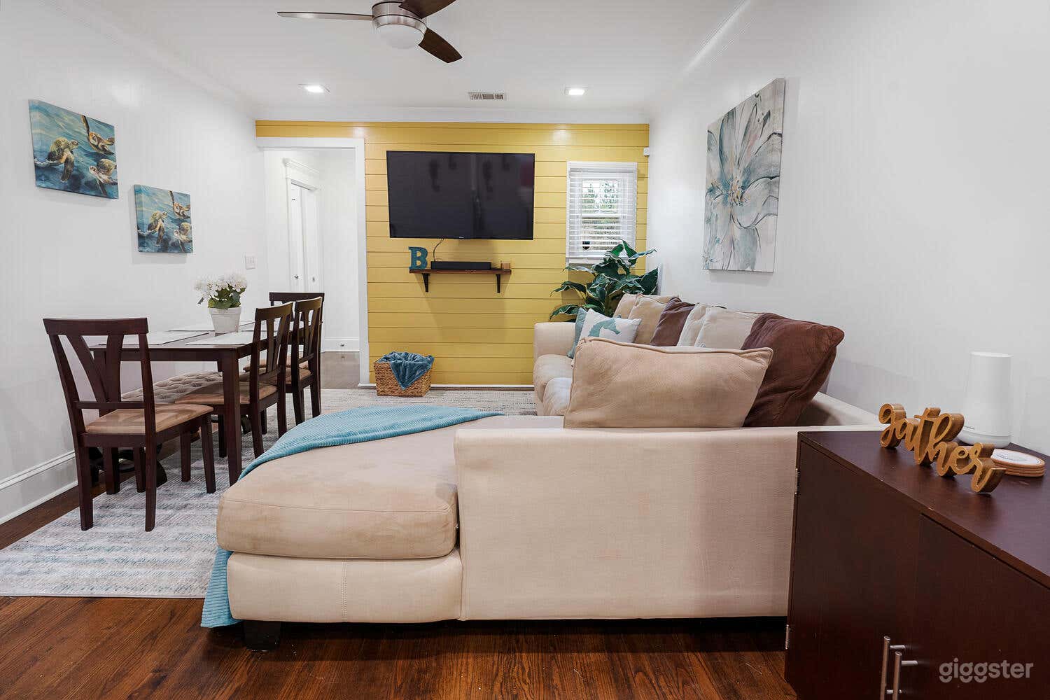 Beach themed home in Decatur/Atlanta with deck Photo 2