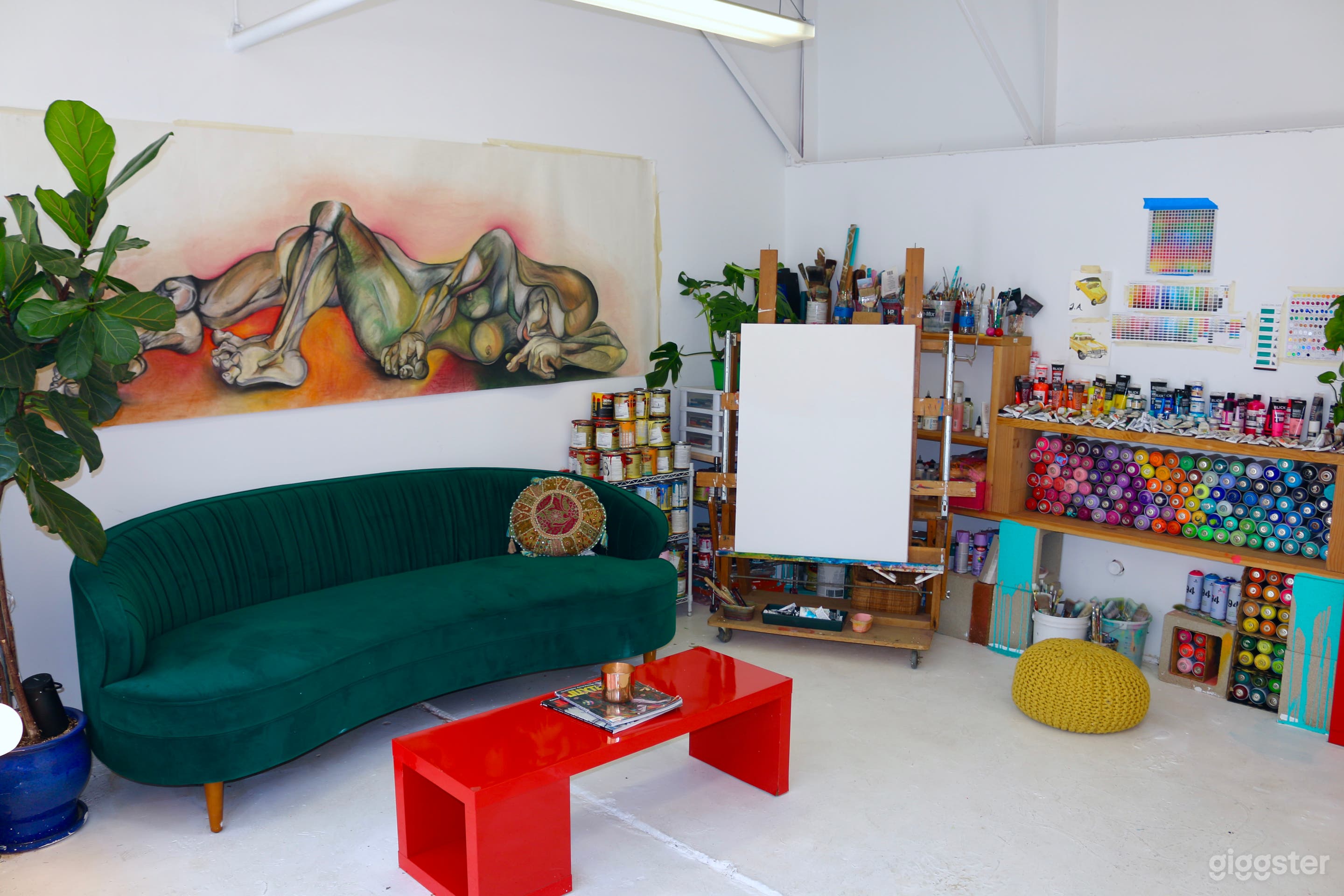 Vibrant Art Studio in the Heart of Santa Monica  Photo 1