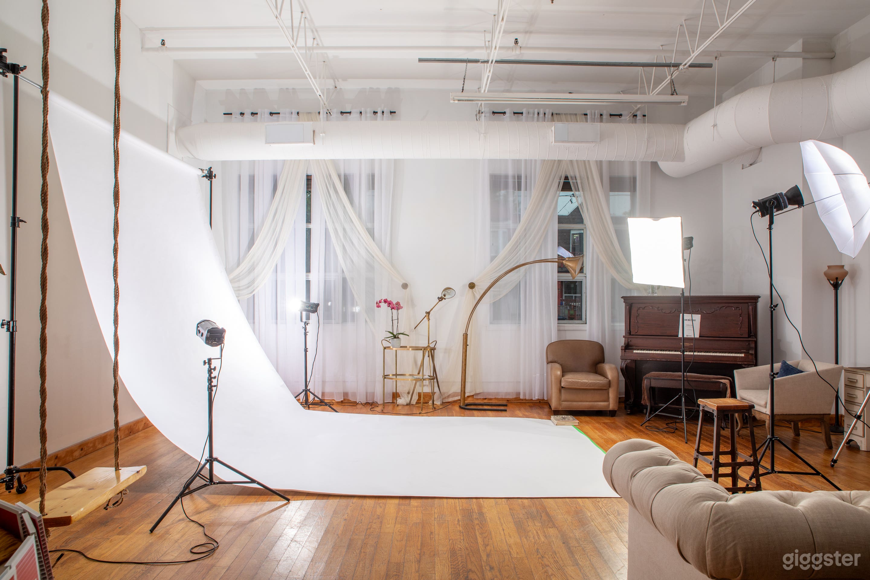 Stands and Backdrop Rolls of many colours. 