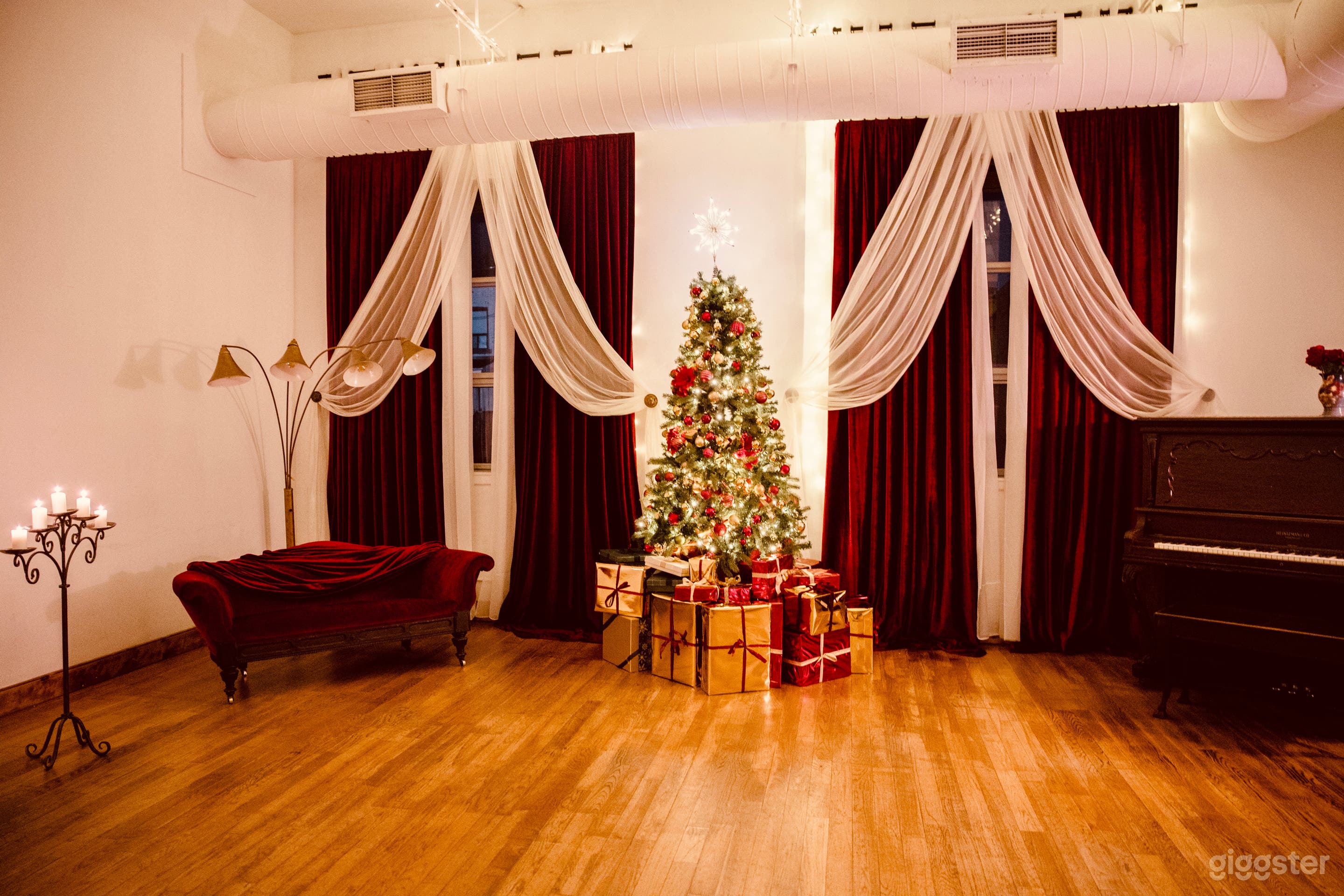 Holiday Set Up Nov. 15-Dec 26th. Tree/gifts on wheels so can be moved out of shot.