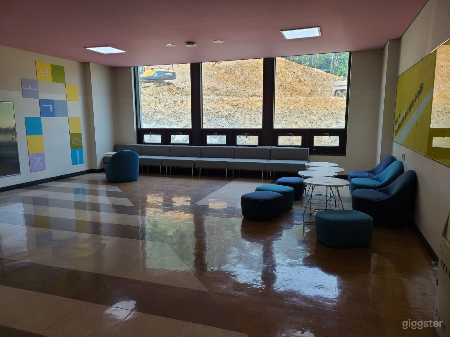 파주 대학교 내부 3층 휴게실 Photo 3
