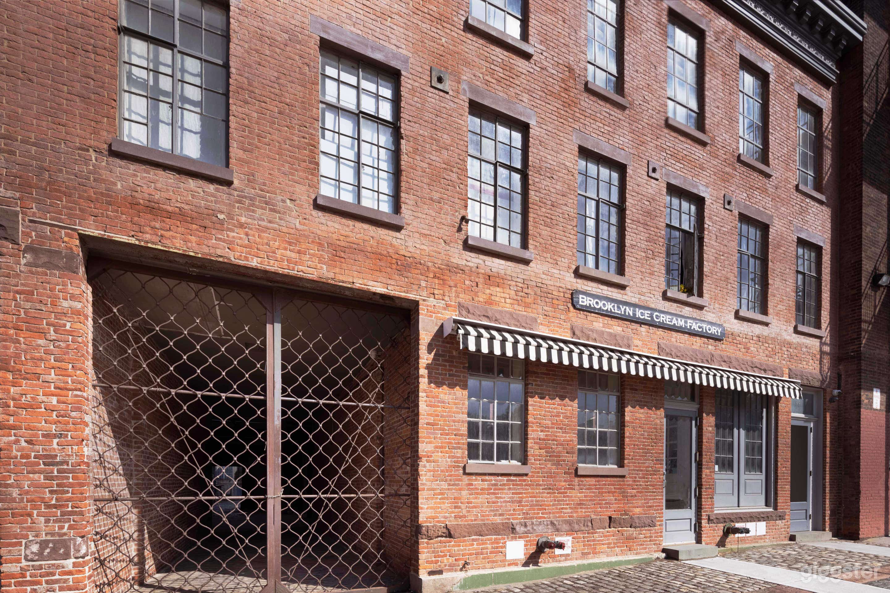 Greenpoint waterfront industrial campus Photo 2