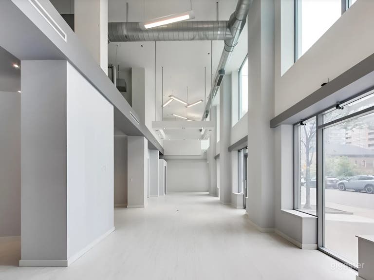  Bright Modern Retail & Creative Studio Space in Toronto 