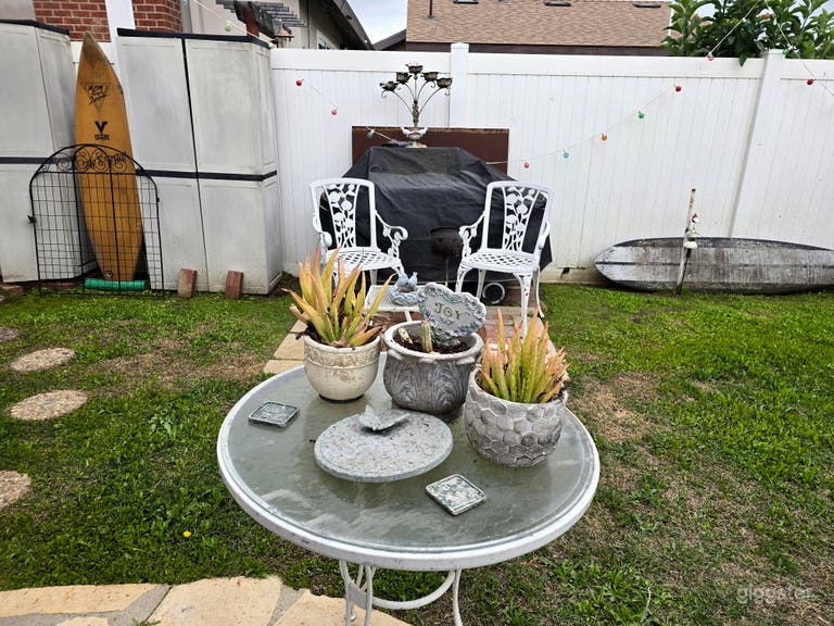  Country Garden Home, with a shabby chic/some retro 