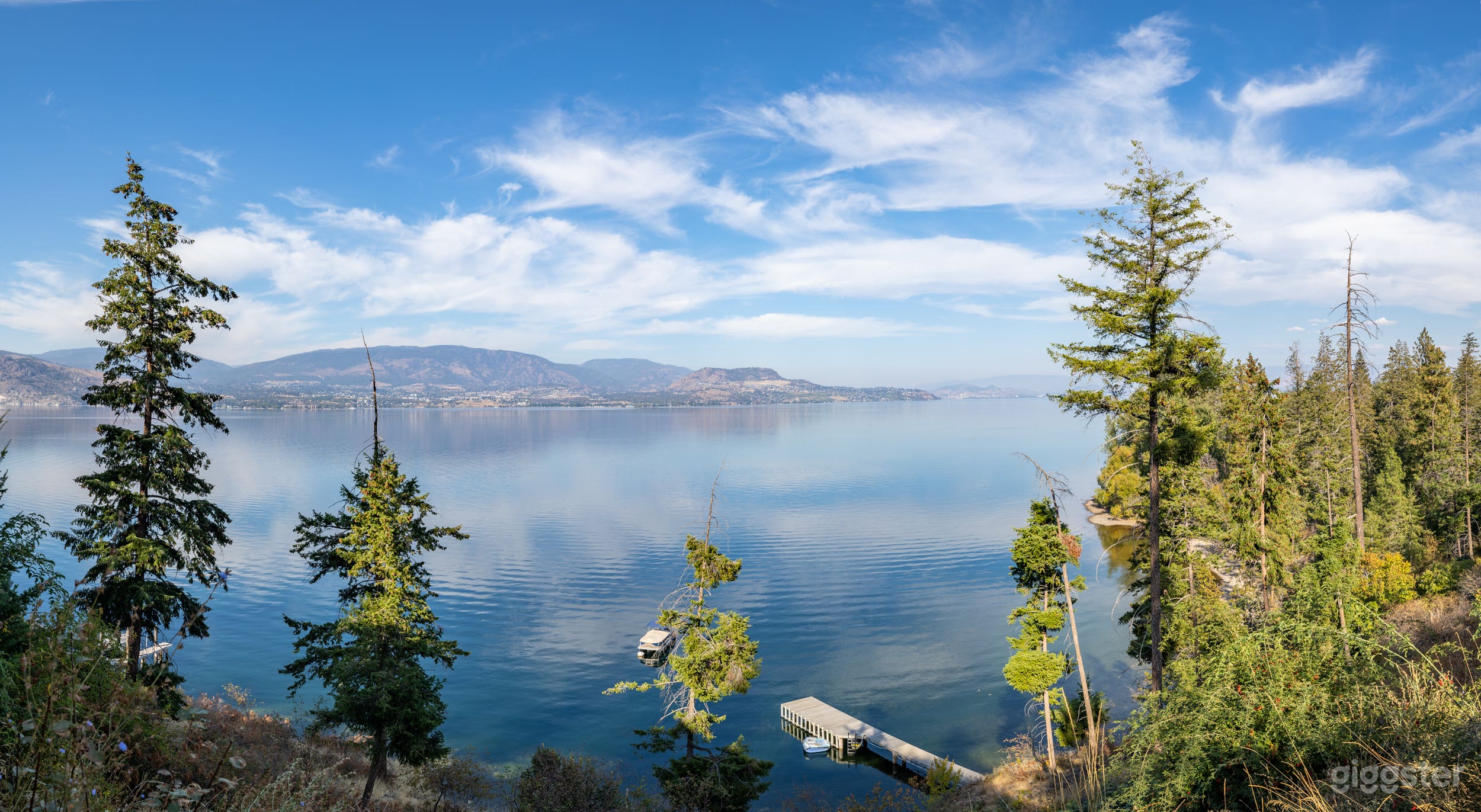 Lakeshore Luxe Photo 4