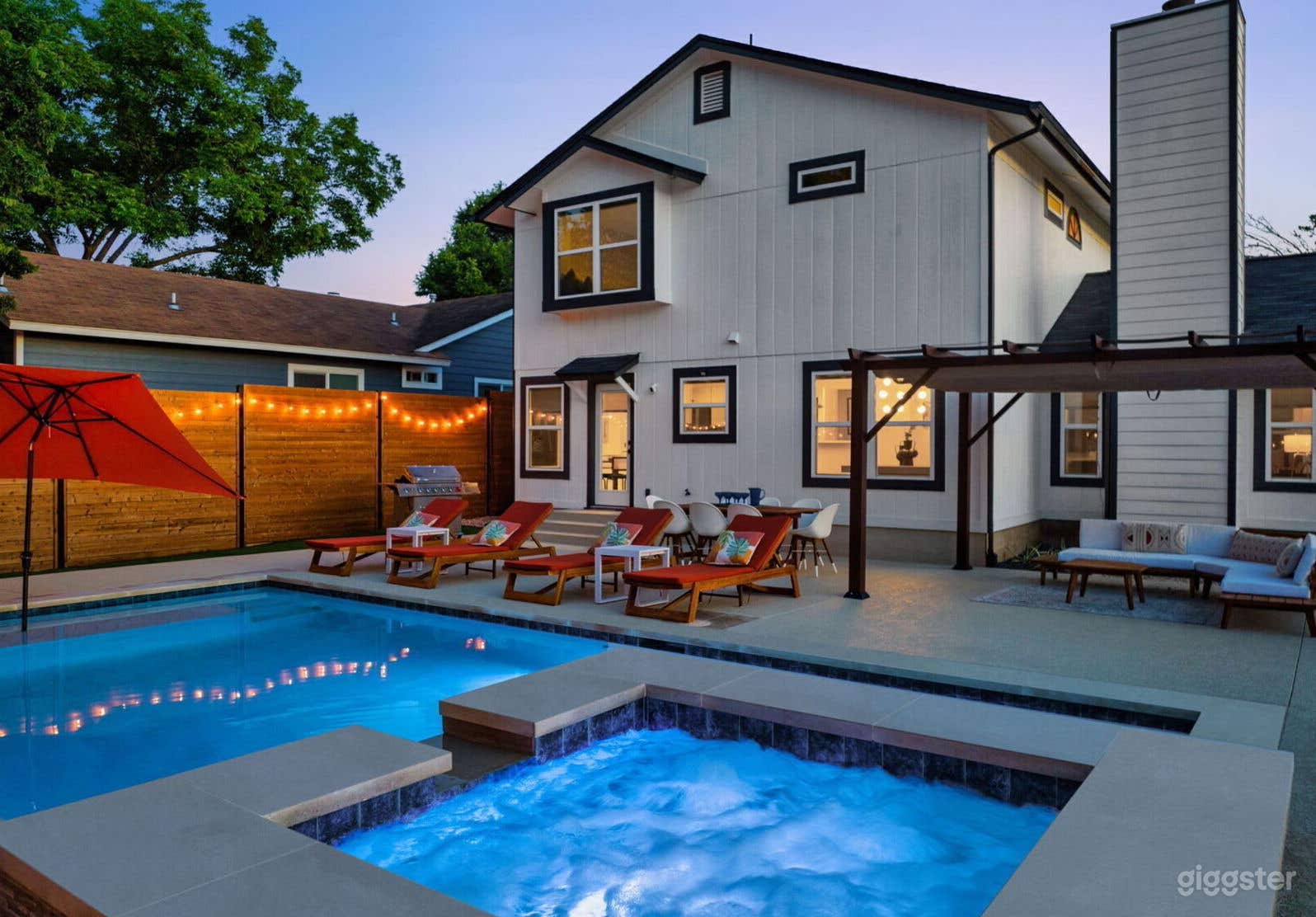 Pool in an ATX Designer Home Photo 1