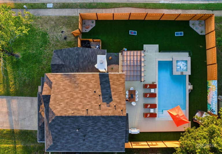  Pool in einem ATX Designerhaus 