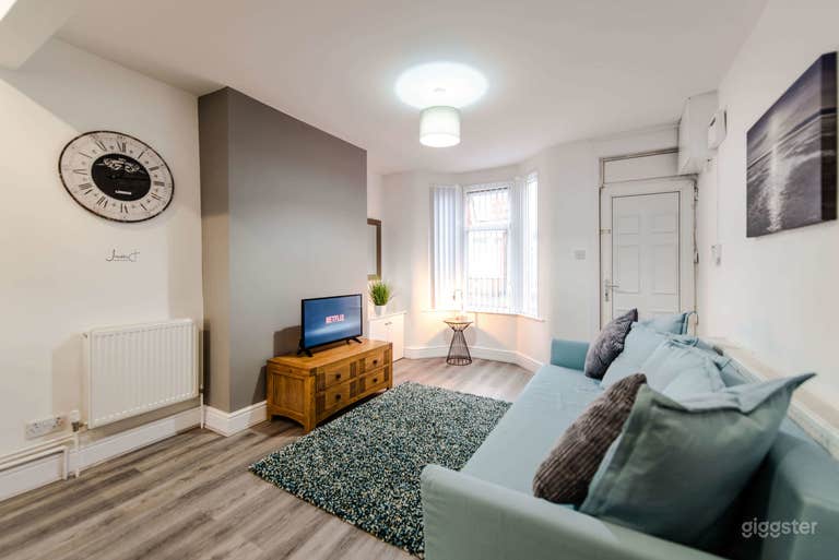  Whole House for Exclusive Accommodation on Harrow Road 