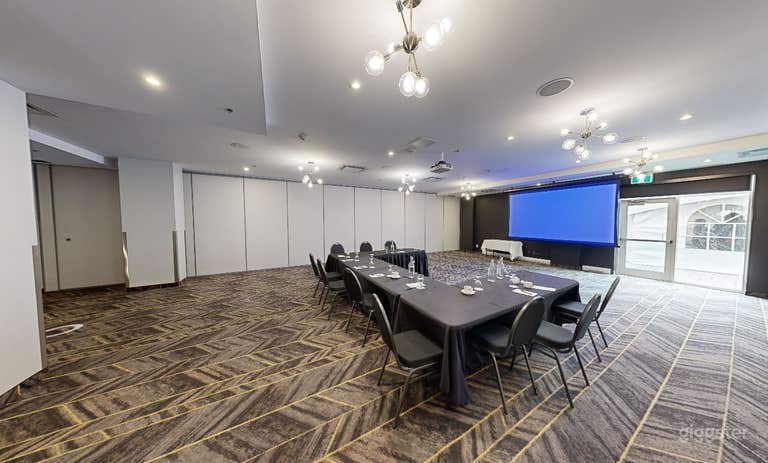  Everest (Sala de Eventos) 