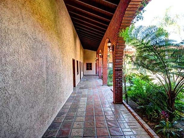  Spanish Style Tropical Courtyard  