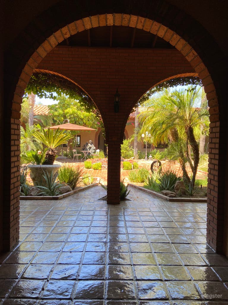  Spanish Style Tropical Courtyard  