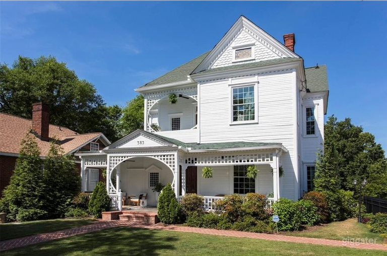  Buchanan | Designer, Renovated Rental Apartment 