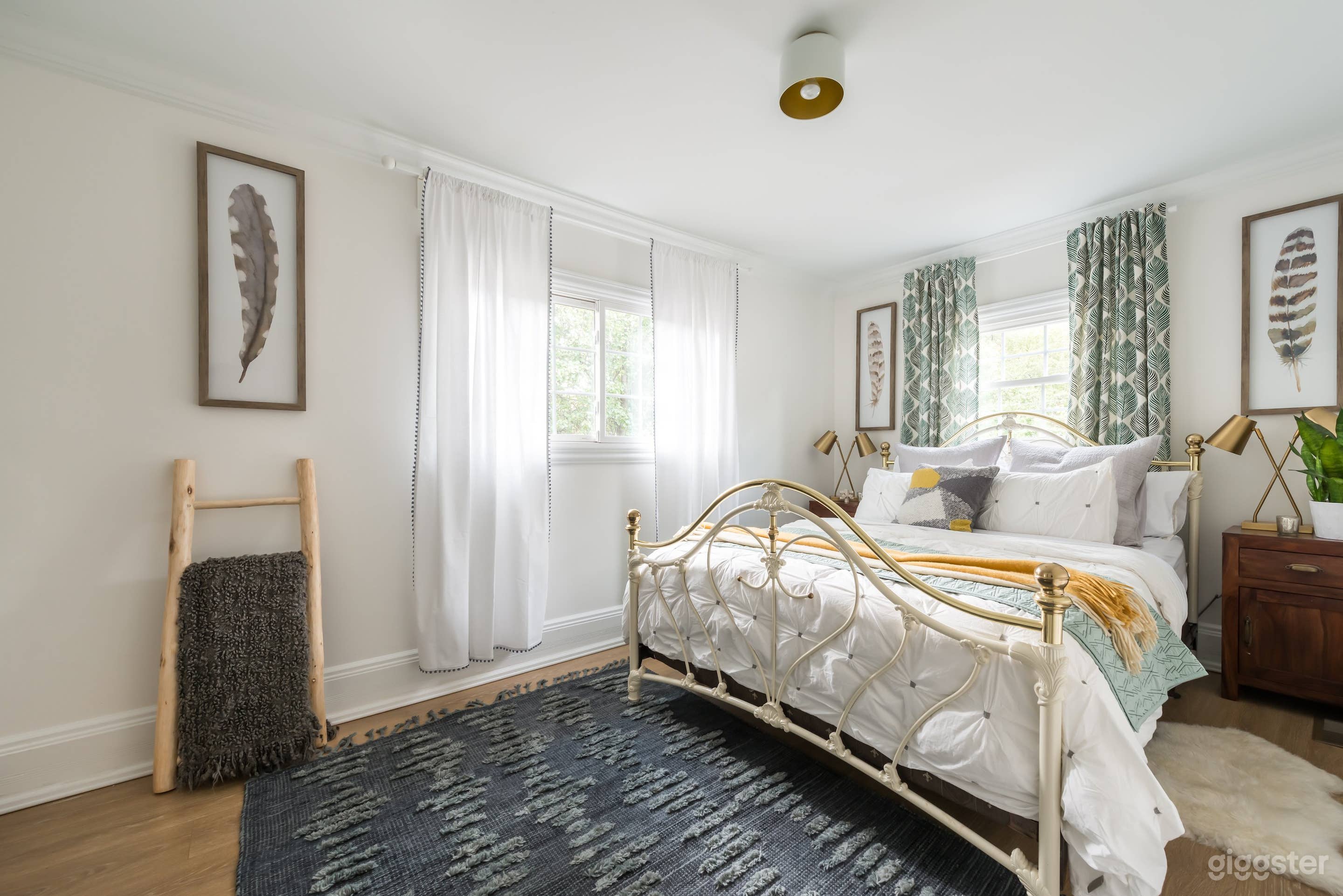 Buchanan | Designer, Renovated Rental Apartment Photo 2