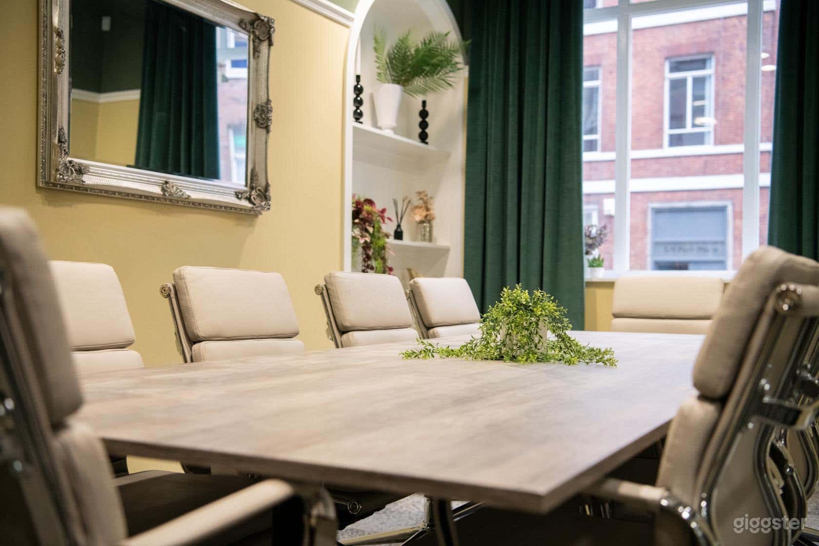 Wellington Suite Photo 4