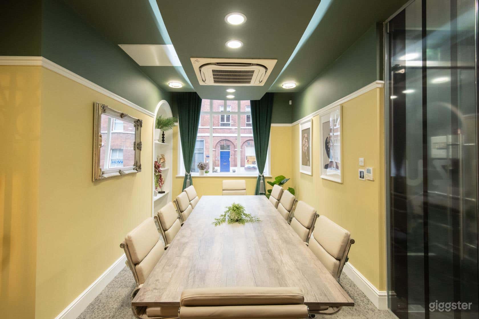 Wellington Suite Photo 1