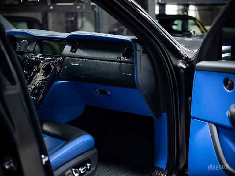  2023 Rolls-Royce Cullinan Black Badge 