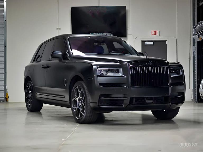  2023 Rolls-Royce Cullinan Black Badge 