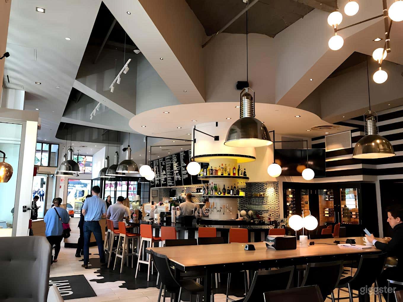 Cozy &amp; Hip Cafe (Back Bay) Photo 2