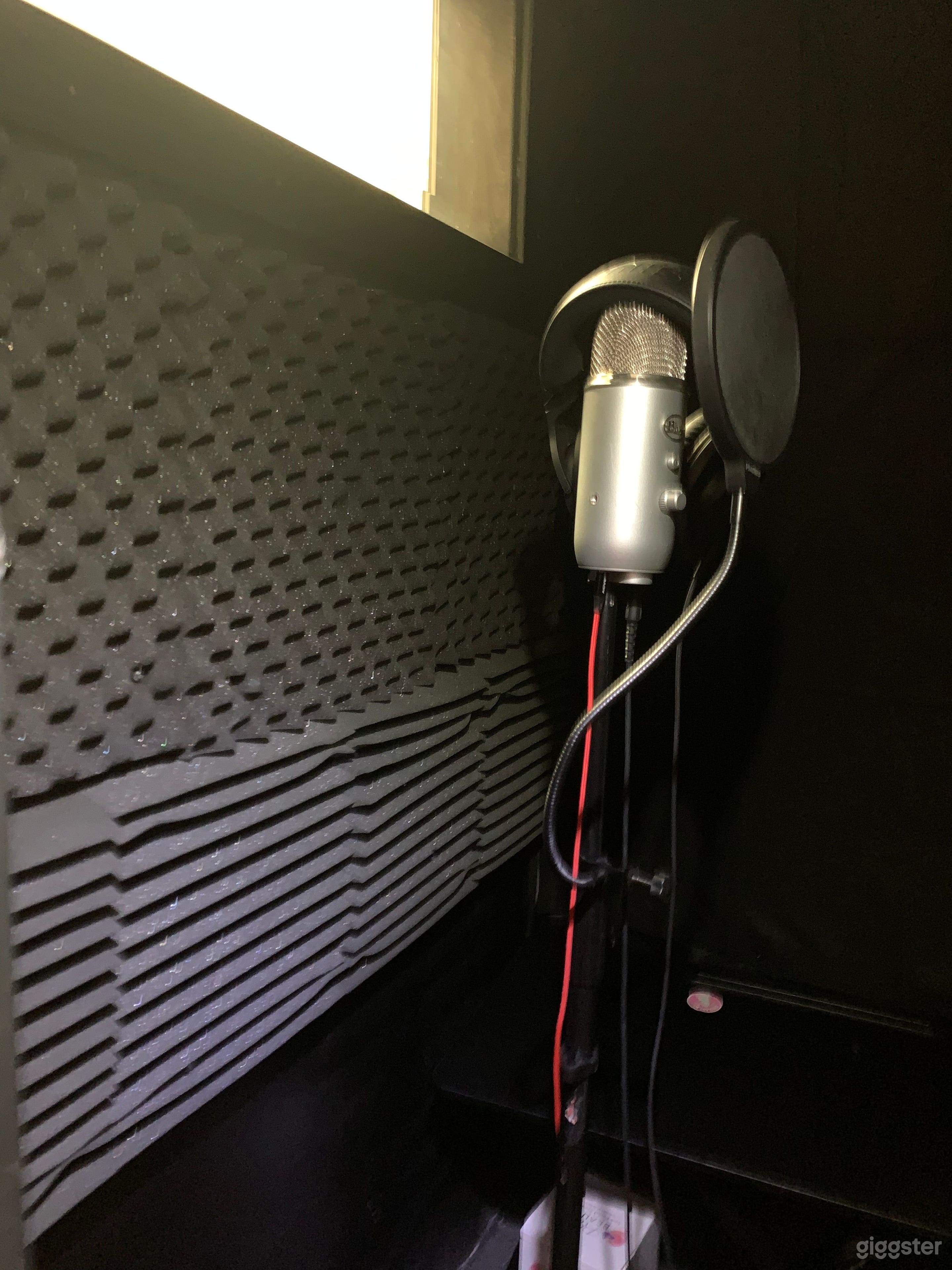 Downtown creative music studio Photo 4