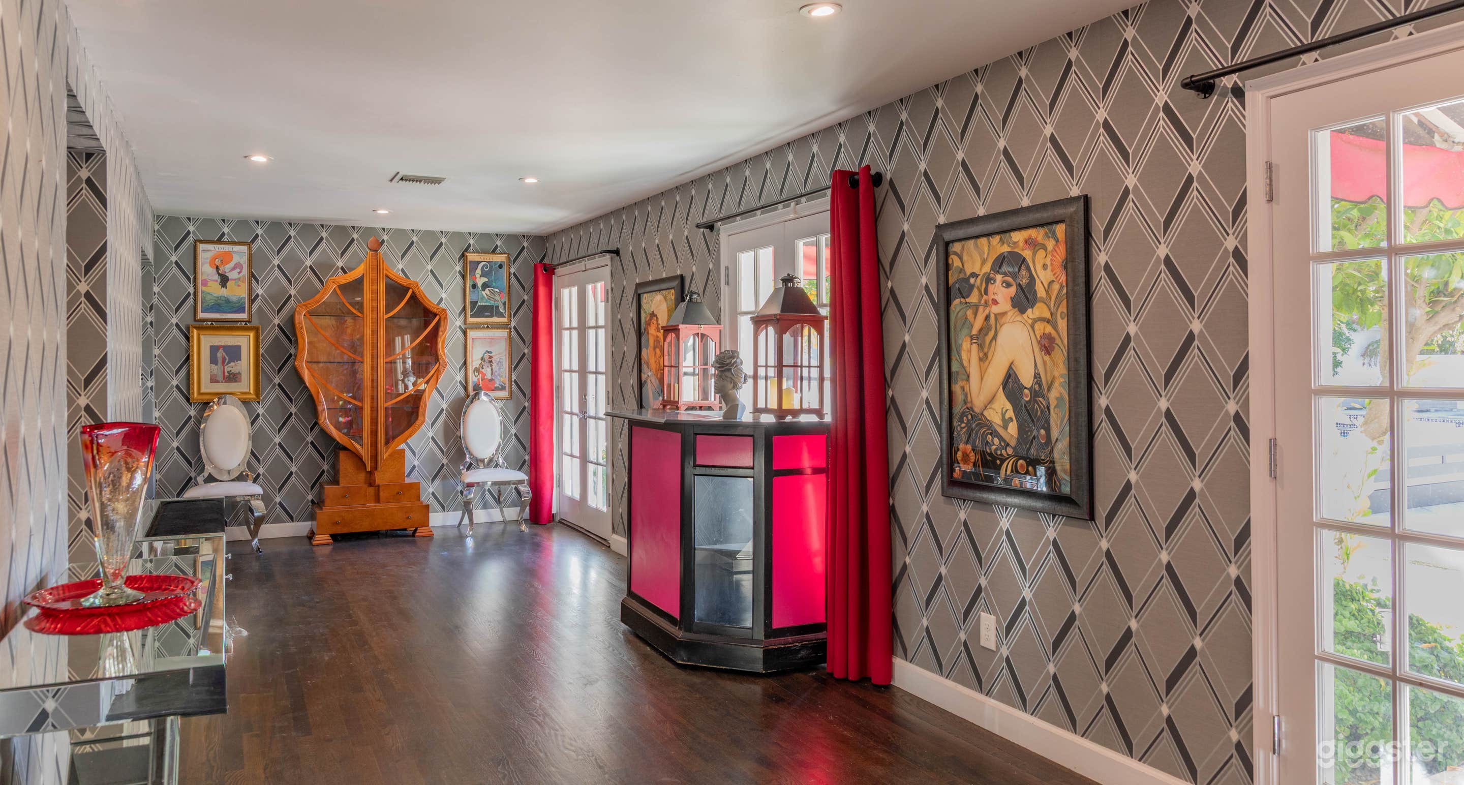 A historic chateau in the heart of Phoenix Photo 3