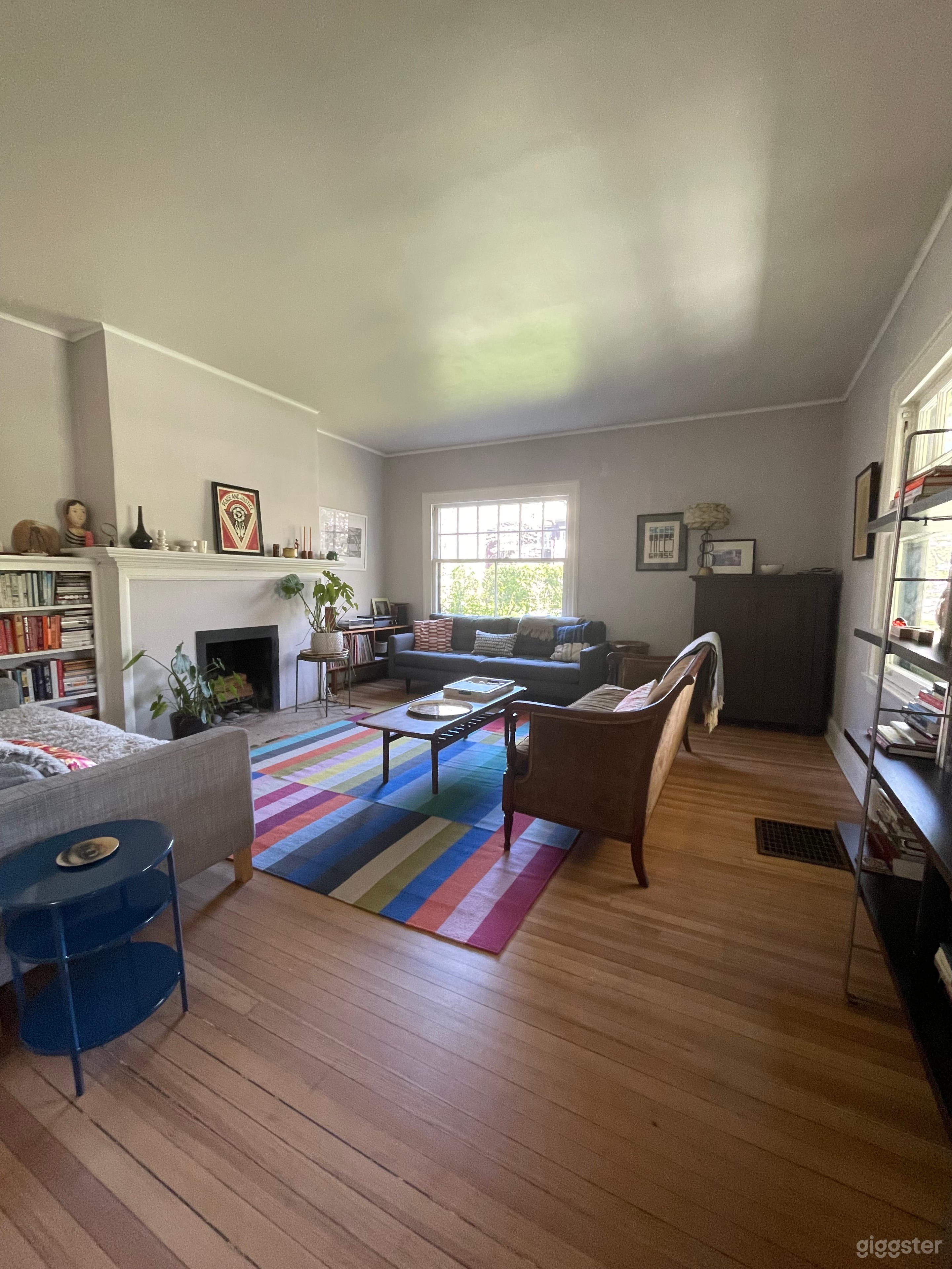 Large sunny living room 