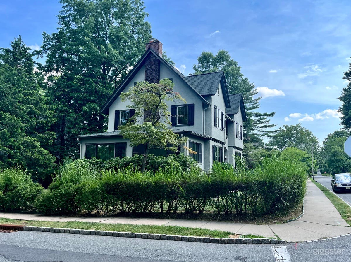 Historic Family House Photo 2