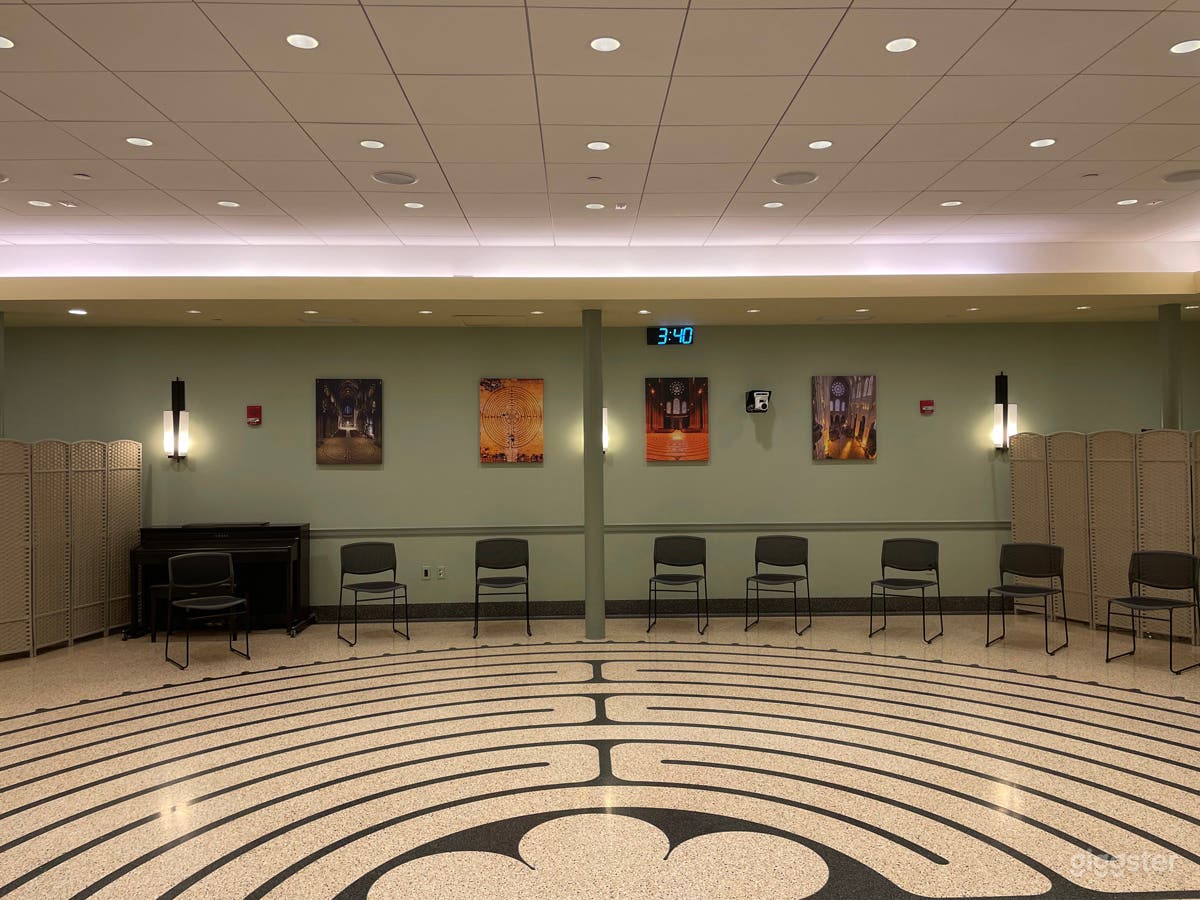 The Labyrinth: Flexible Assembly Space in NYC Photo 4