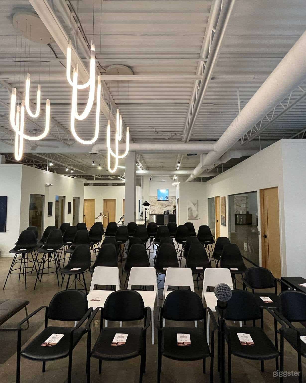 Upper Level Common Area Event Space Photo 3