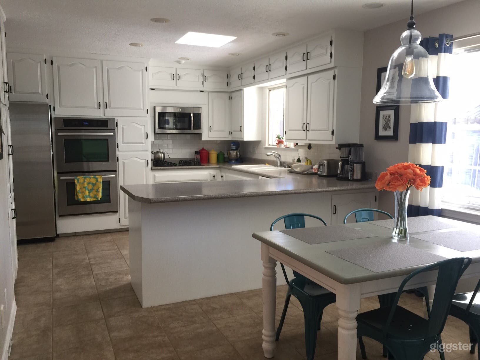 Bright, airy, updated Kitchen