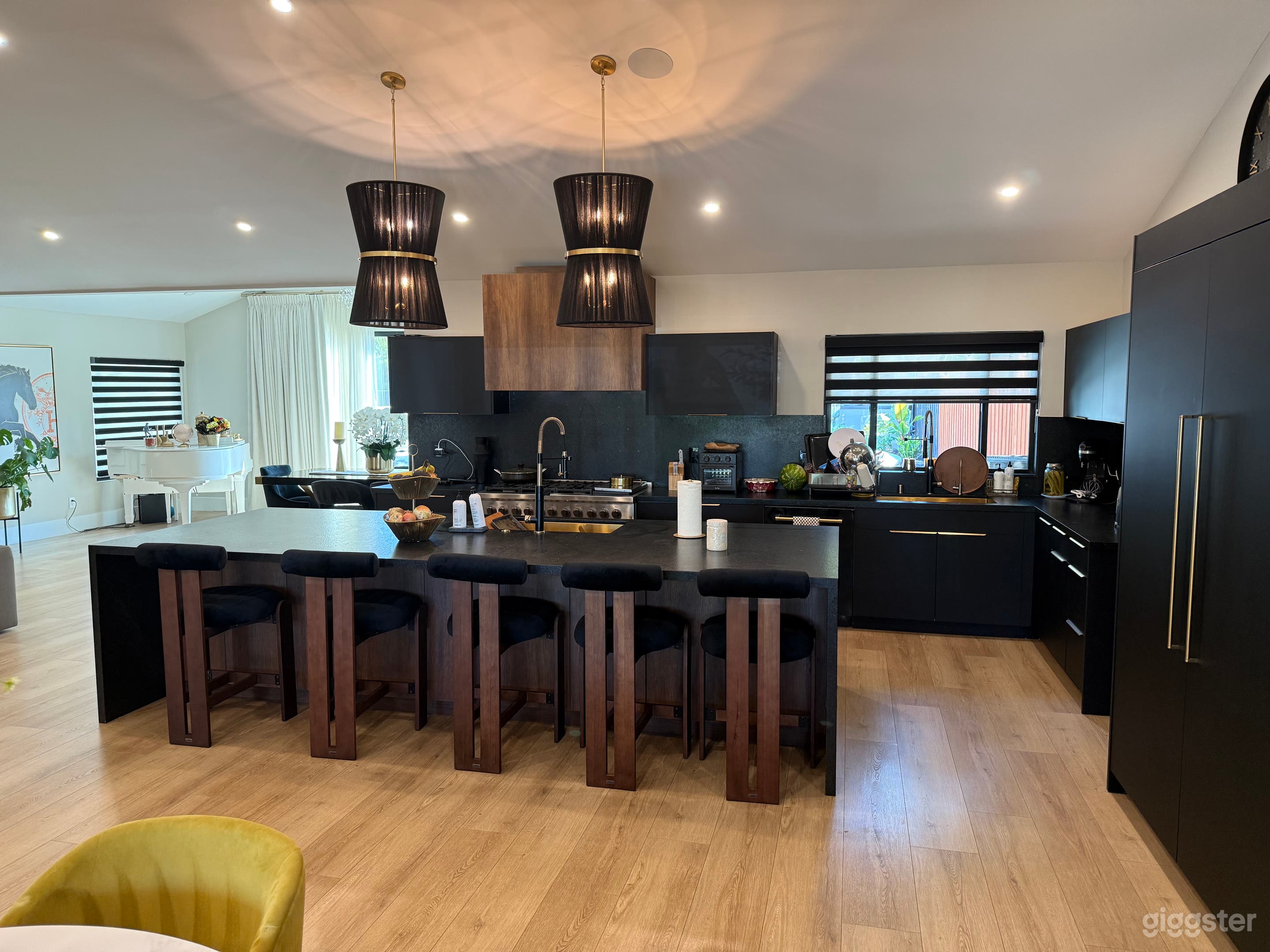 Stunning Walnut Acres Modern Retreat! Photo 2