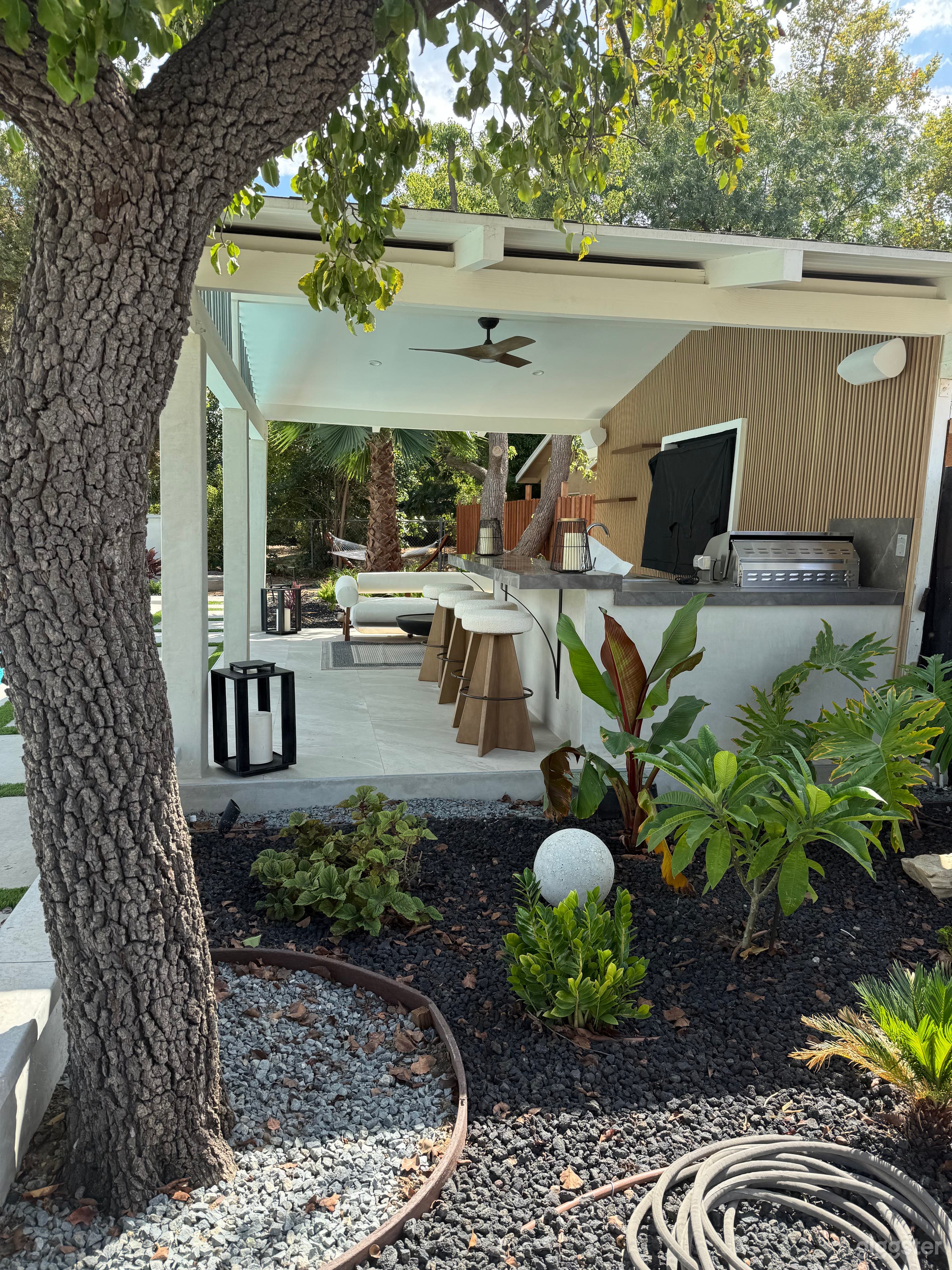 Stunning Walnut Acres Modern Retreat! Photo 3