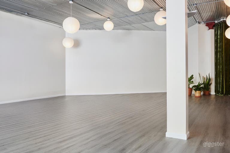  Estudio de planta abierta en Ridgewood 
