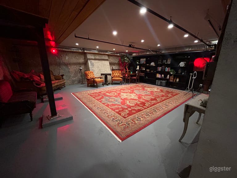  Savannah's Most Atmospheric Basement Space 