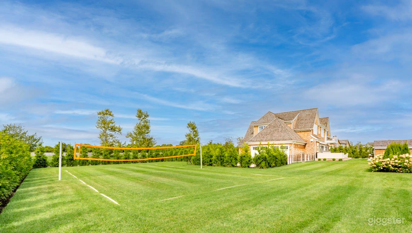 Luxury Home in Southampton Photo 3