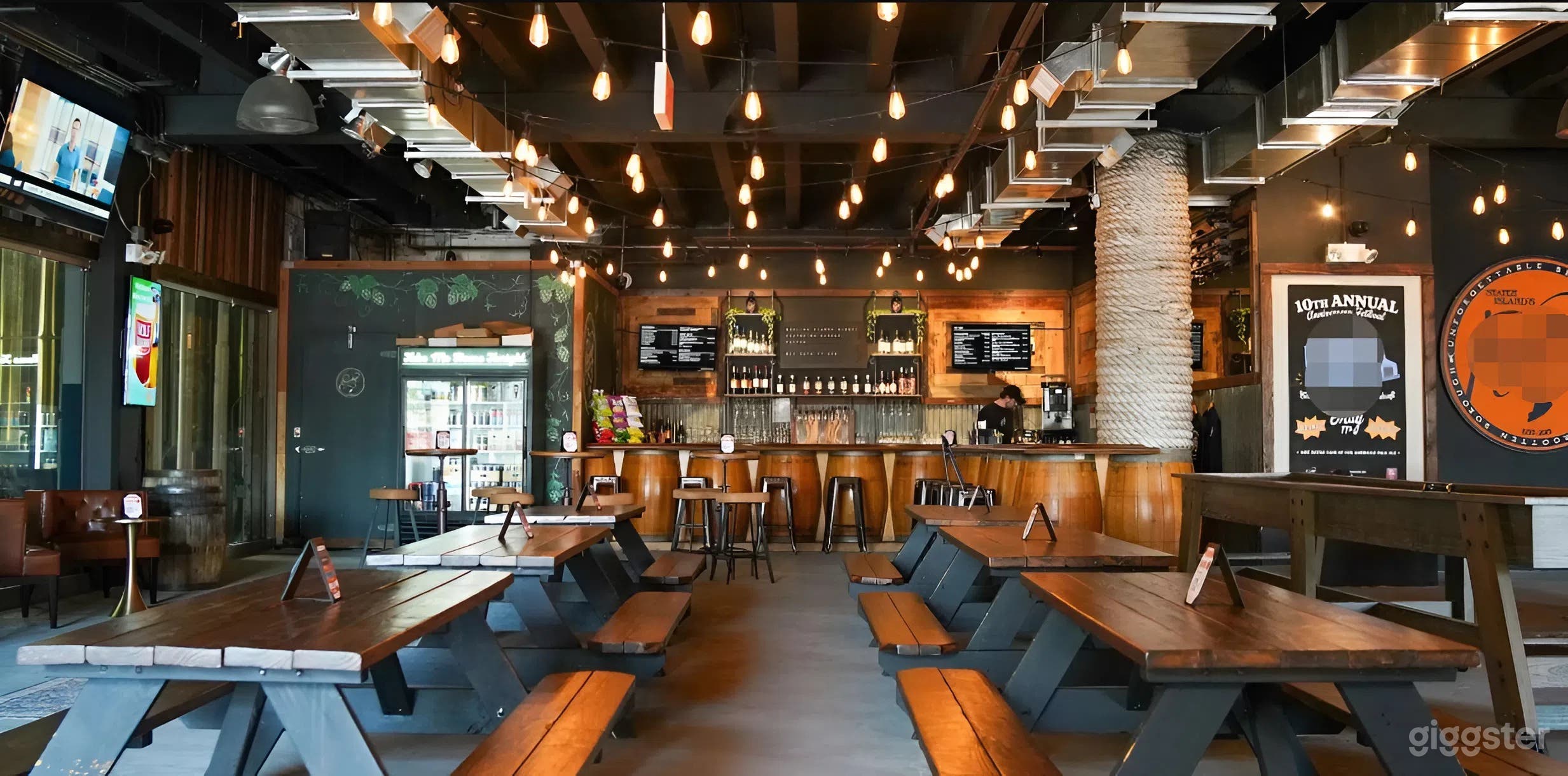 Taproom &amp; Event Brewery with Waterfront Views, Staten Island Photo 3