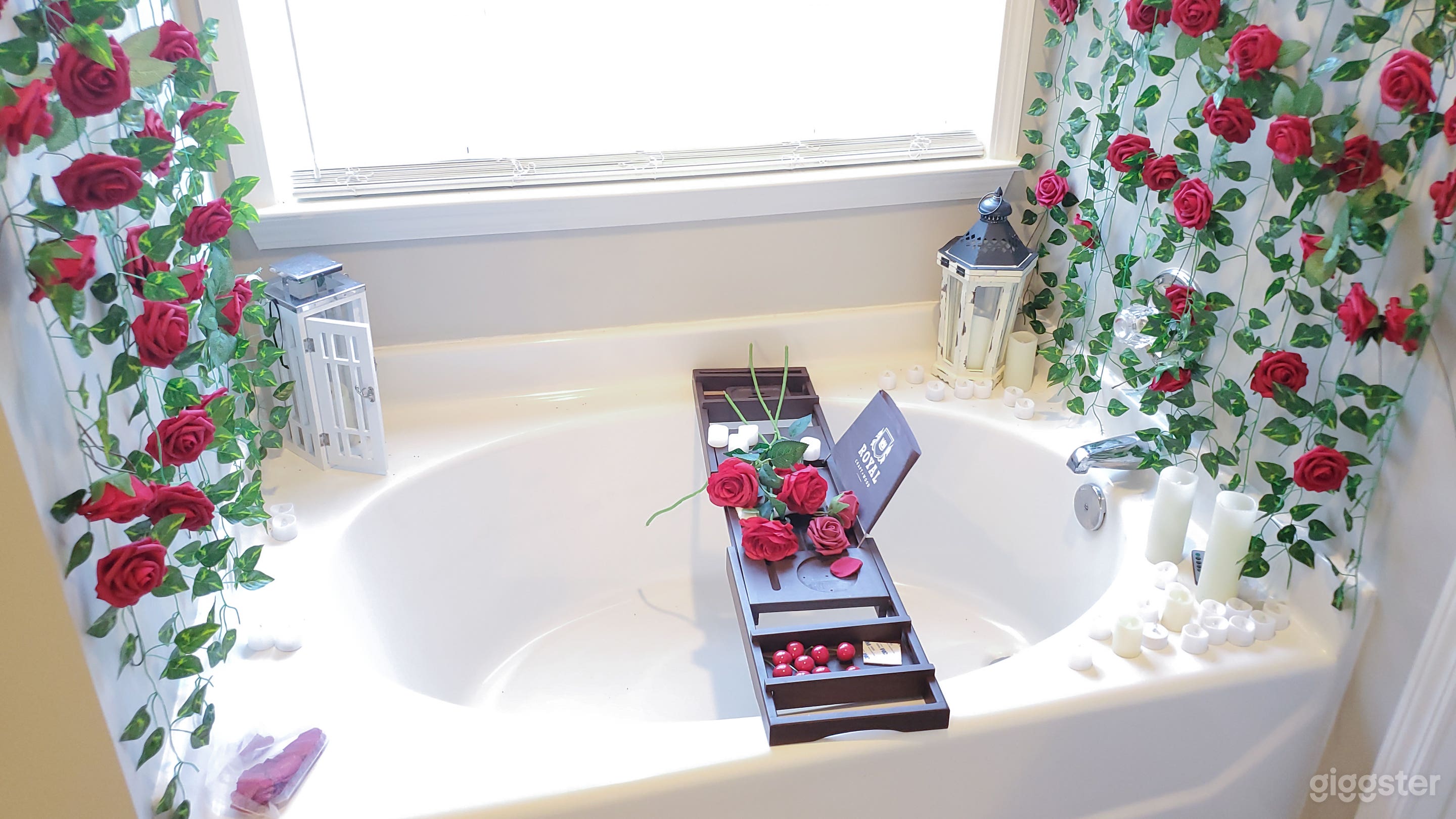 Columbia Prop House Photography Studio Photo 2