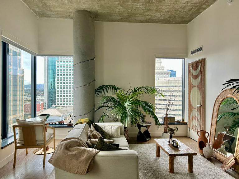  Downtown Loft with Bay View 