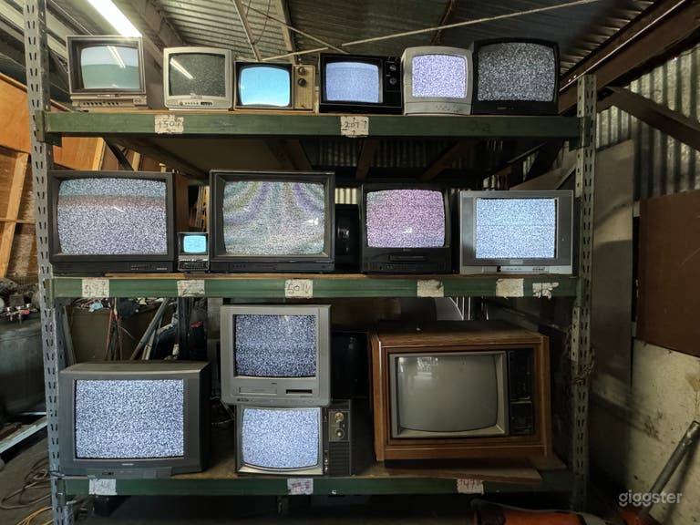  RETRO TV SET 