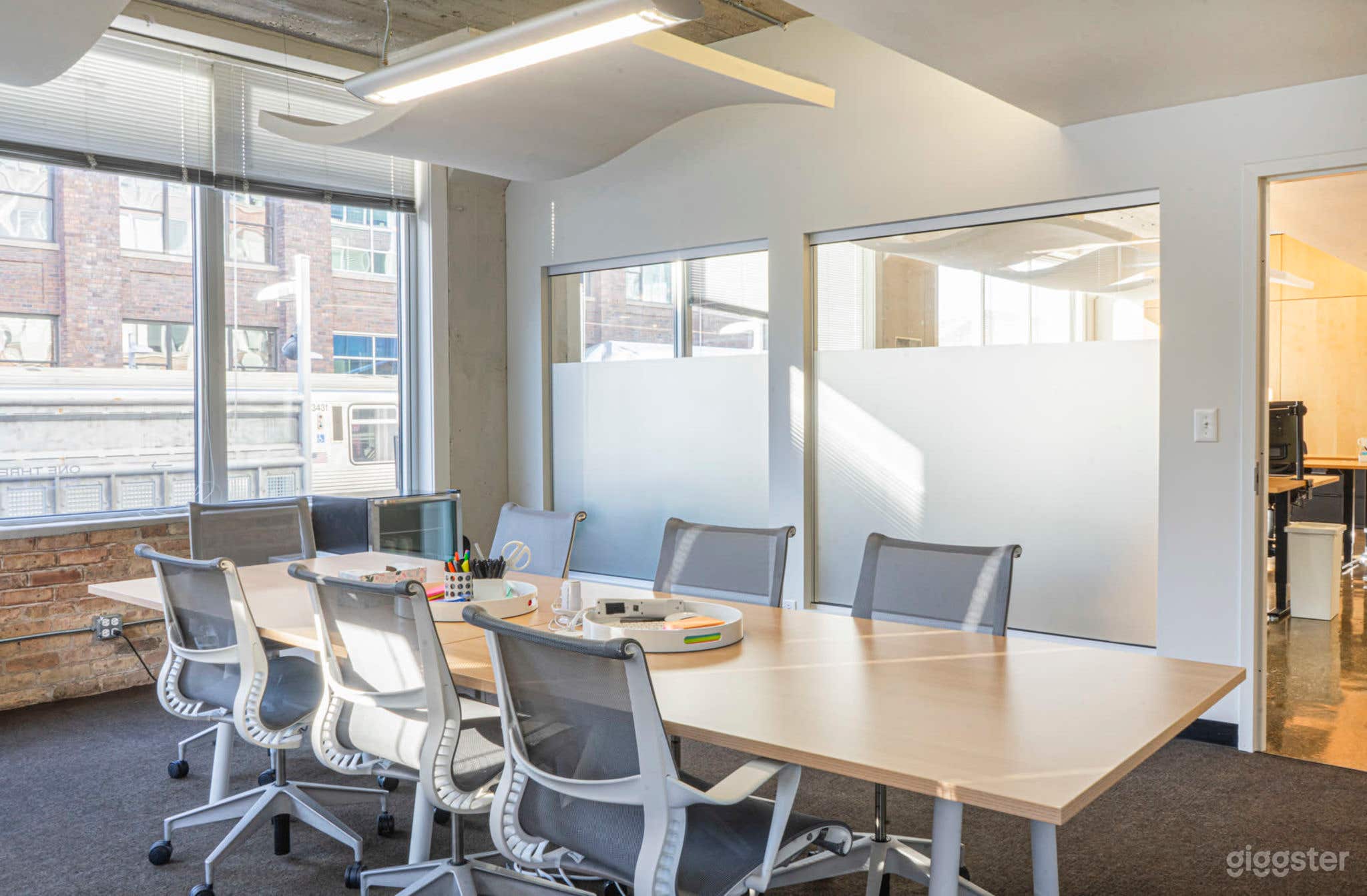 Conference Room (3:0) Photo 1