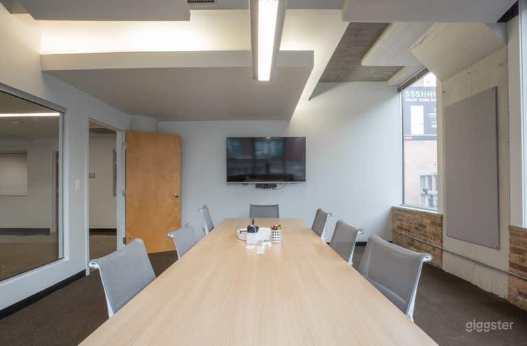  Conference Room (3:0) 