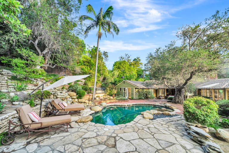  Serene Mansion w/ Pool & Hillside Views 