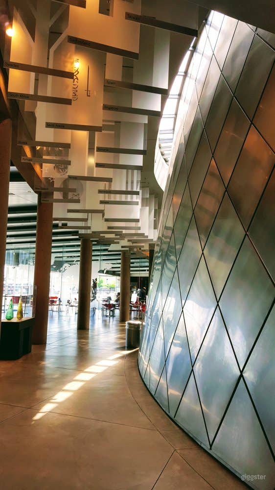  Gorgeous Hall in Glass Museum 