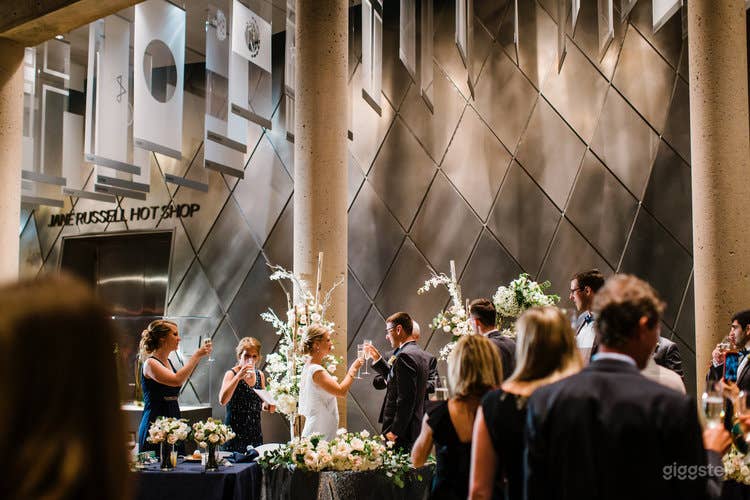 Gorgeous Hall in Glass Museum Photo 3