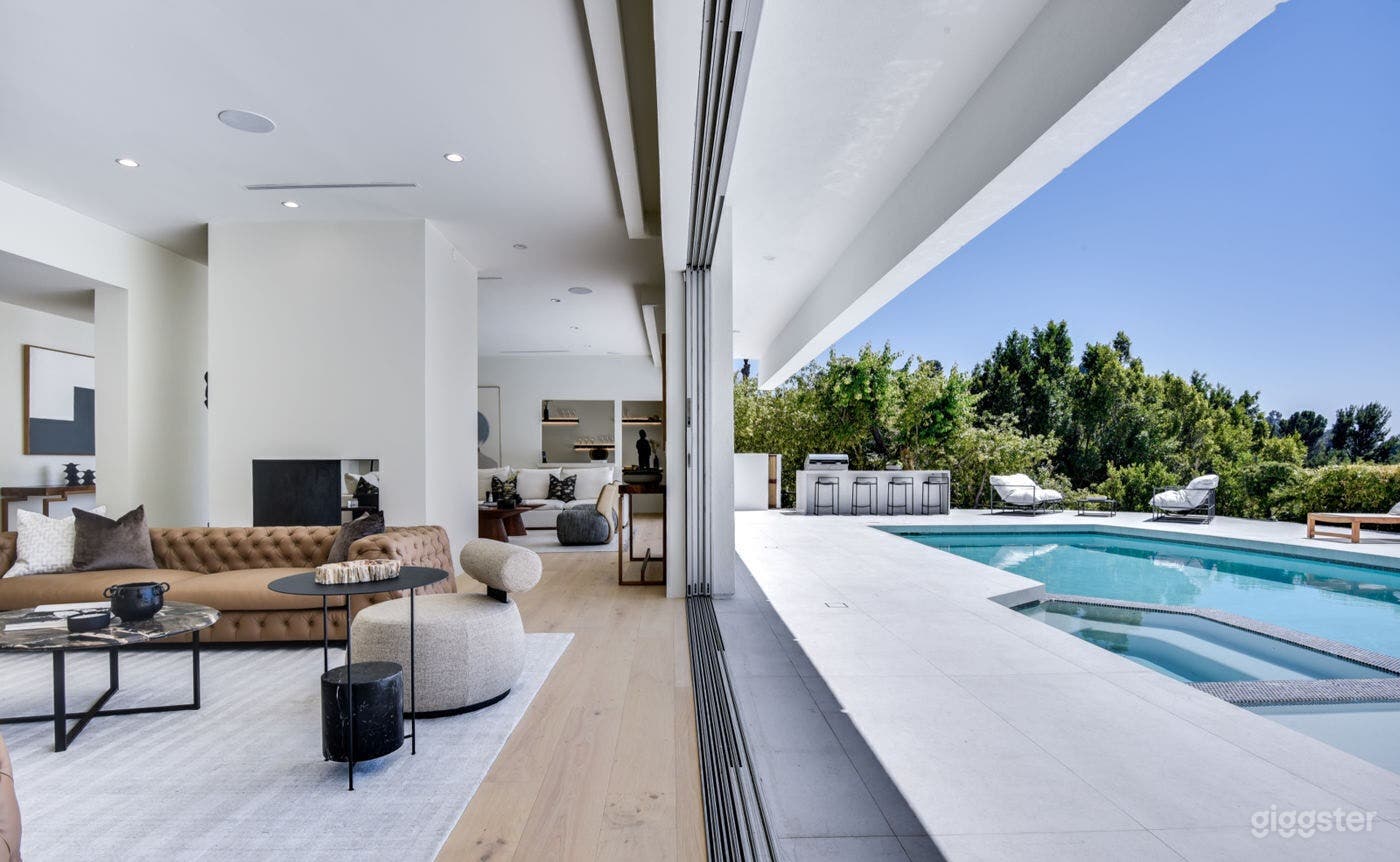  CALIFORNIAN ELEGANCE: TROUSDALE GEM/POOL Photo 3