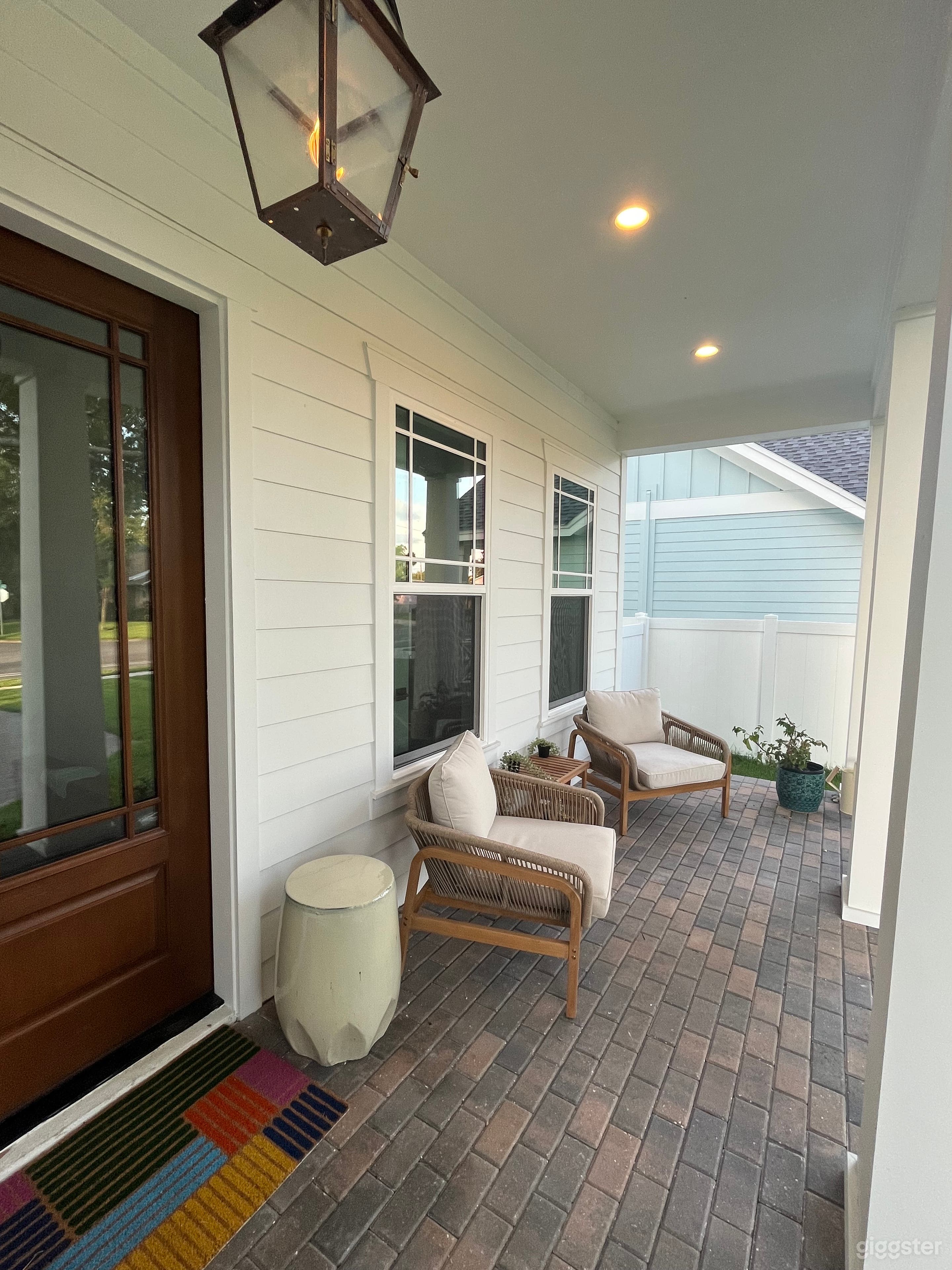 New Build Home - Modern /High End/ Family Home Photo 3