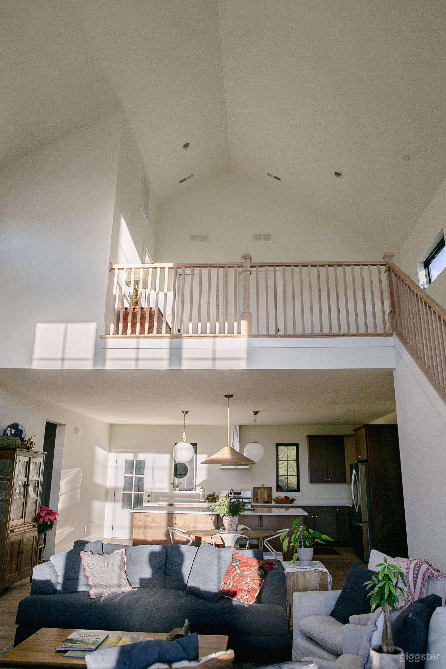 Bright & modern farmhouse 30 mins from Charlotte Photo 3