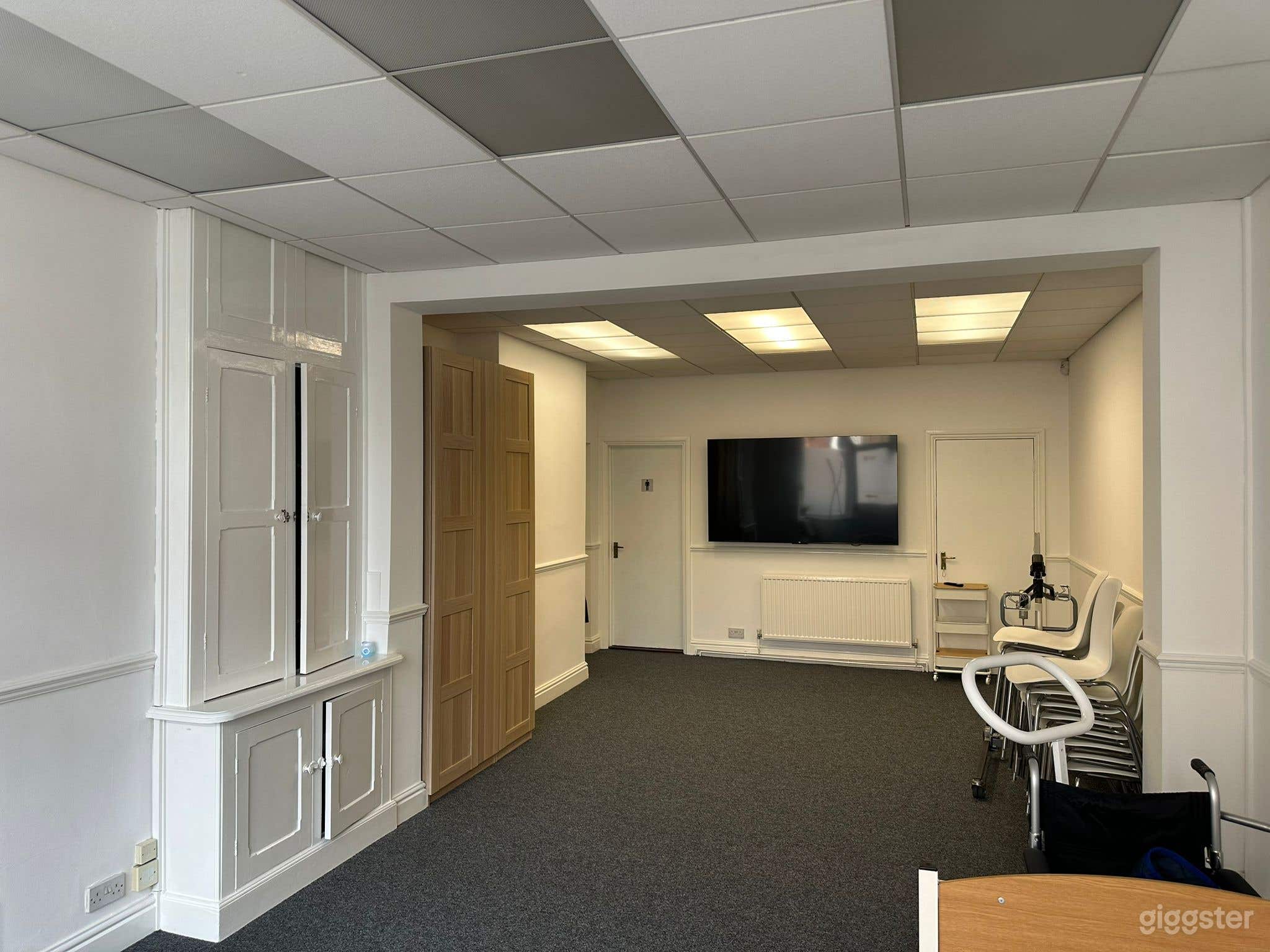 Training/Conference room 5 minutes from beach. Photo 4