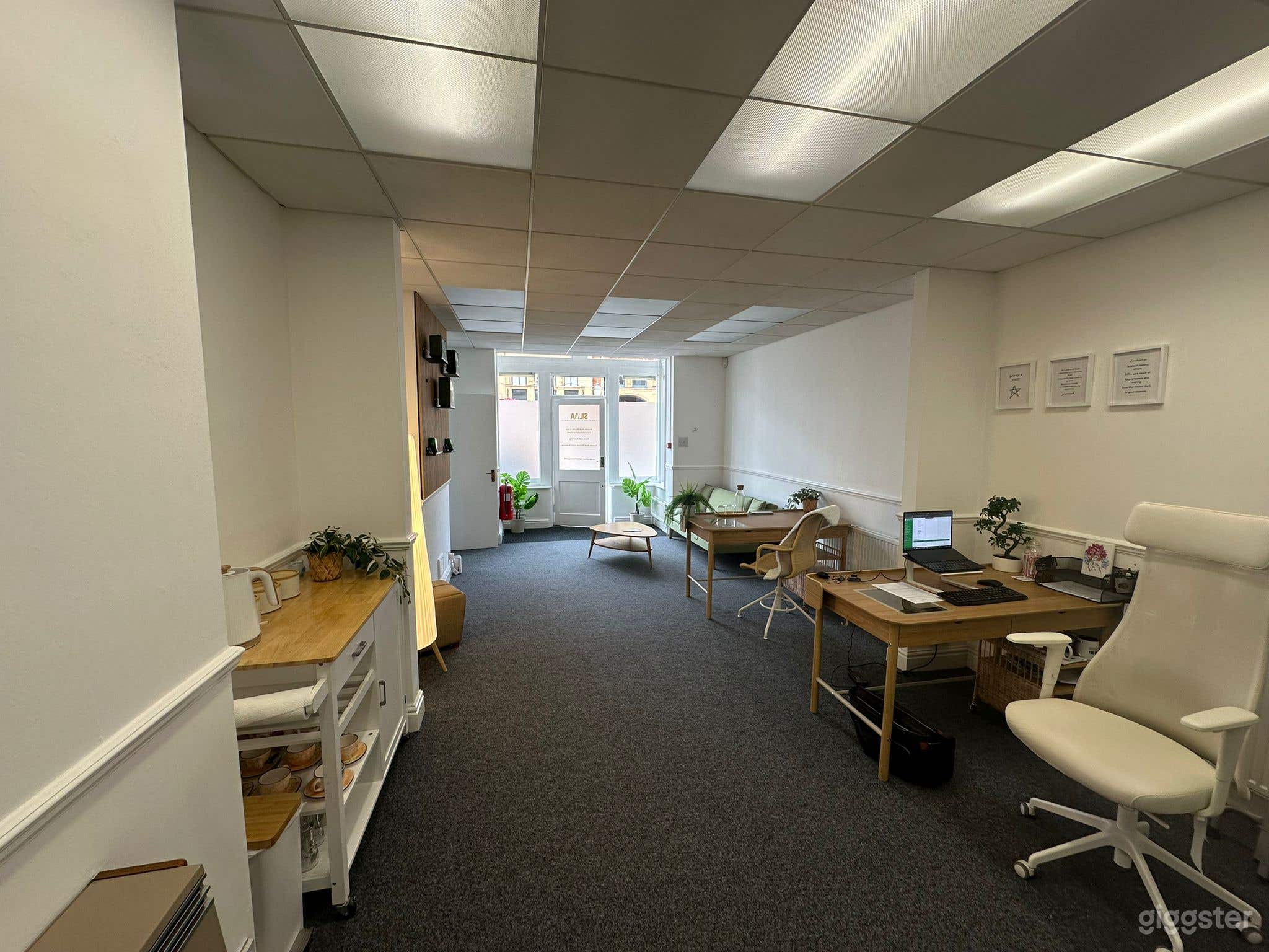 Training/Conference room 5 minutes from beach. Photo 3