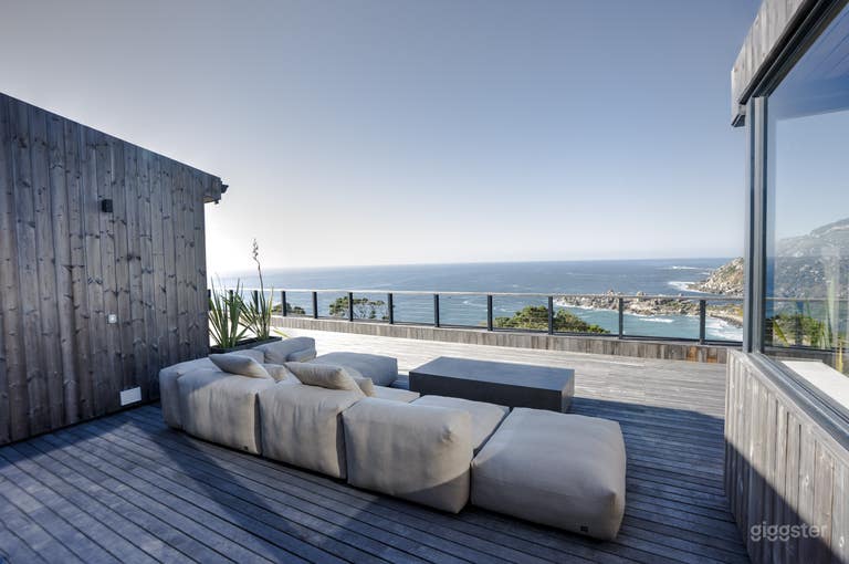  Coastal Luxe Villa | Iconic Beach Views | 